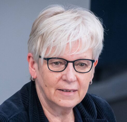 Das Foto zeigt Maria Klein-Schmeink, gesundheitspolitische Sprecherin der Fraktion Bündnis 90/Die Grünen, bei einer Rede im Deutschen Bundestag.